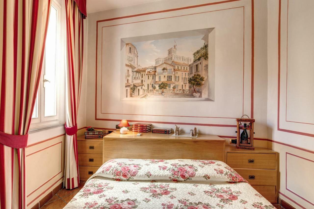 Lovely Flat By The Trevi Fountain Apartment Roma Ngoại thất bức ảnh